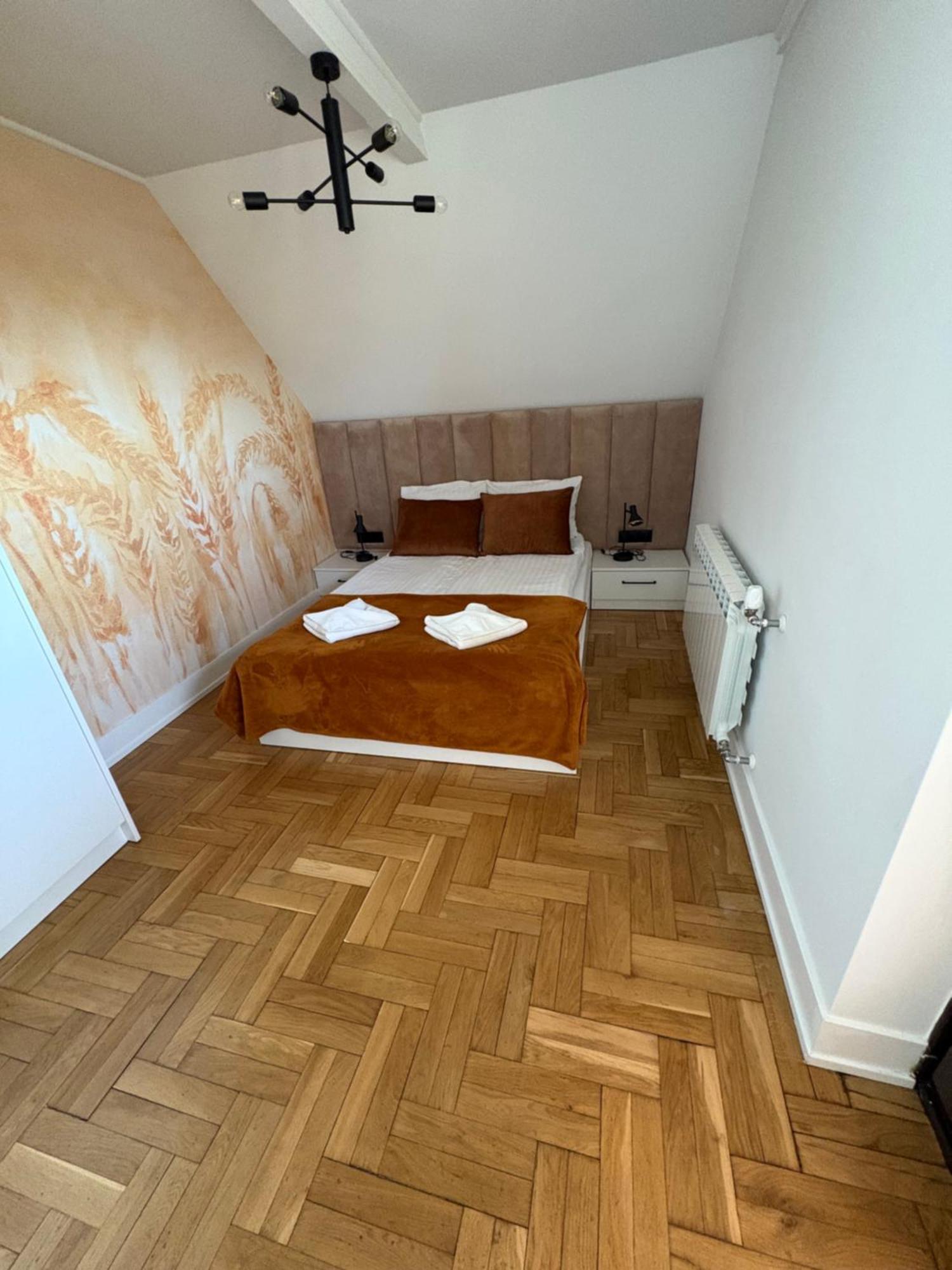 Lesny Dworek Gronkow Esterno foto